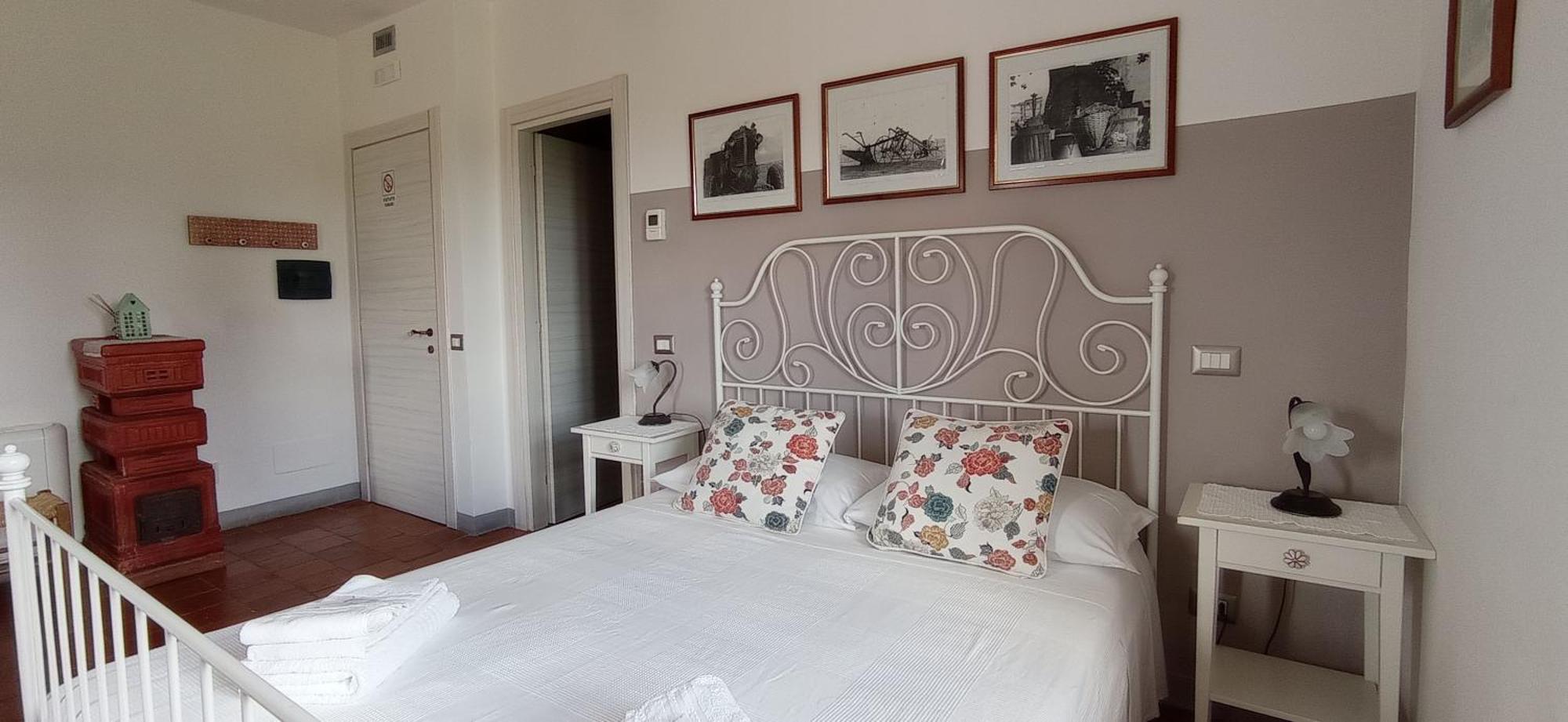 Bed and Breakfast Il Casale Di Giulia Di Aprilia Habitación foto