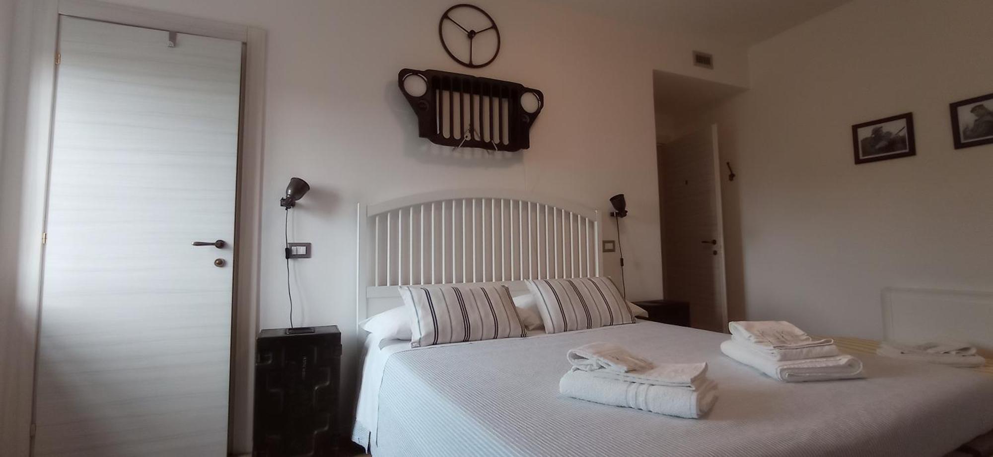Bed and Breakfast Il Casale Di Giulia Di Aprilia Habitación foto